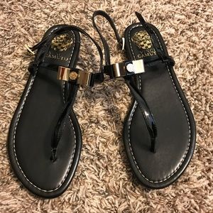 Vince Camuto Women’s thong sandals